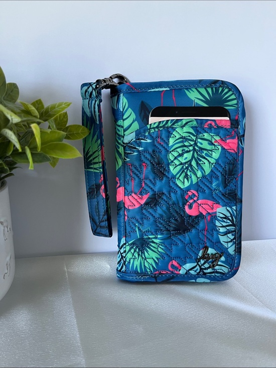 lug Handbags - LUG - ** NWOT ** - Legacy Collection Tandem SE RFID Wallet in Flamingo Blue